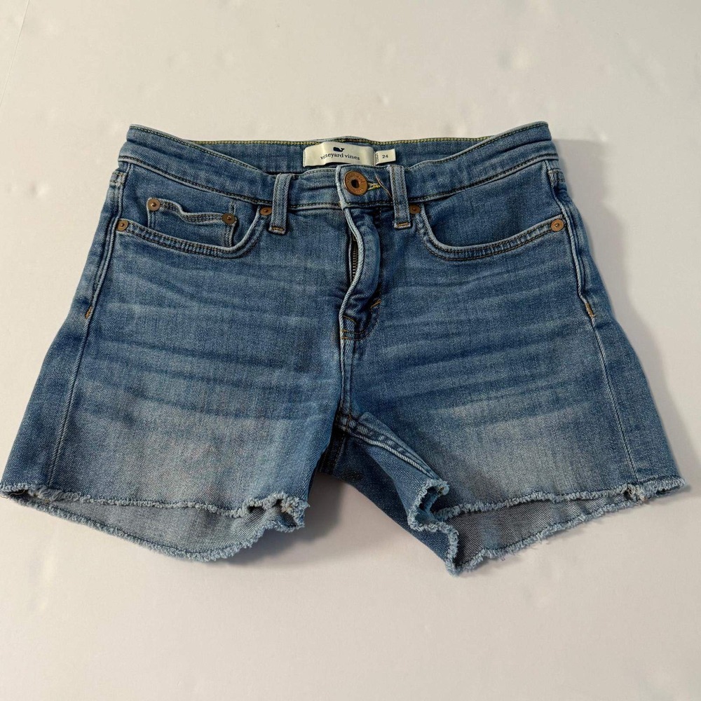 Vineyard Vines Womens Medium Wash Cut Off Denim Shorts Candiani Fabric Blue 24